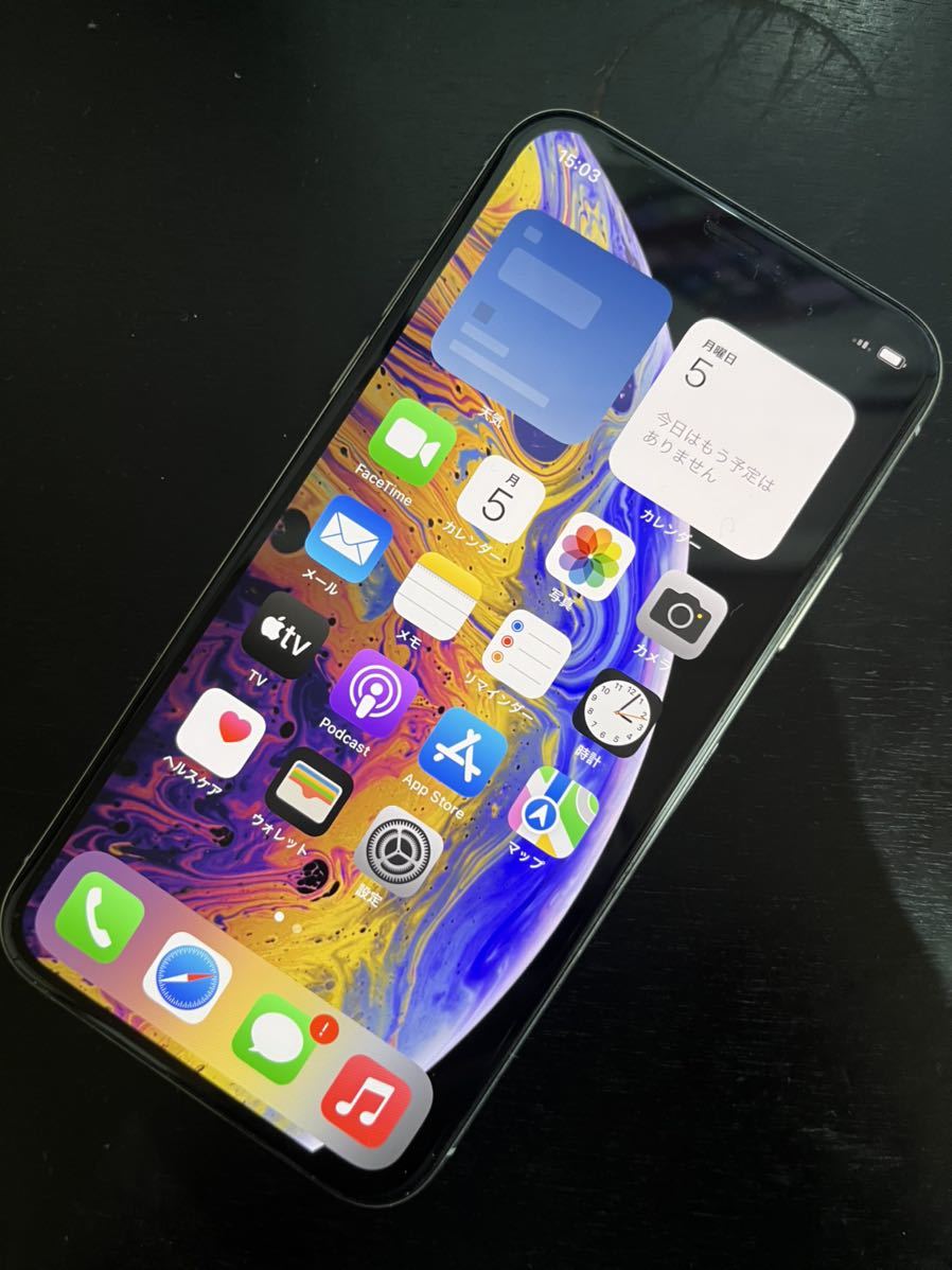 SIMフリー iPhone Xs シルバー 256GB バッテリー最大容量81% アク