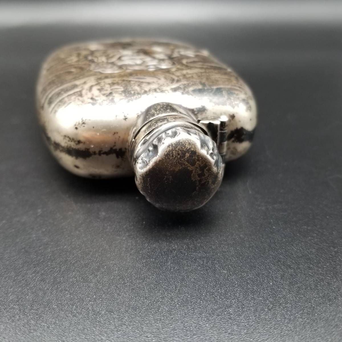 あなたにおすすめの商品 1900年代初頭 米国 アンティーク ヴィクトリア シルバー 酒器