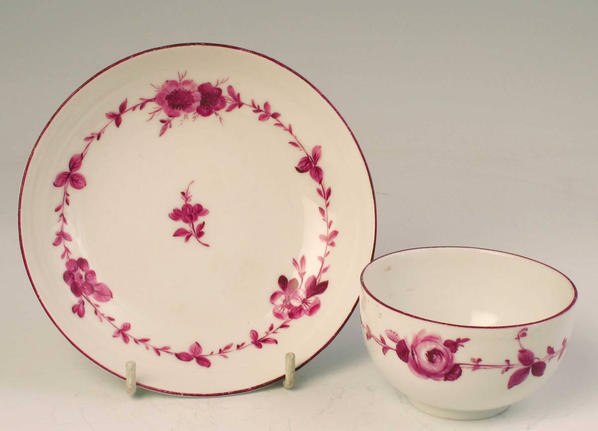 マイセン　　　　パープル単色　/　花絵付け　・　Old　 Tea Bowl &Saucer 　：1774-1813年頃　=　マルコリーニ期　貴重品