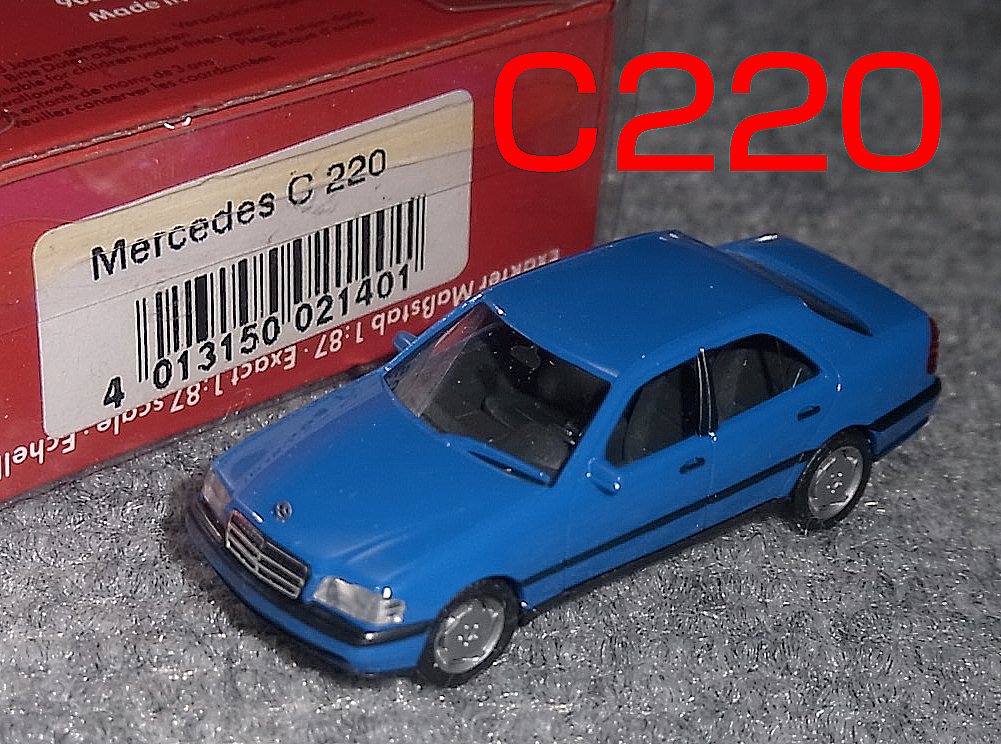 1/87 Mercedes Benz C220 (W202) темно-голубой Mercedes Benz B