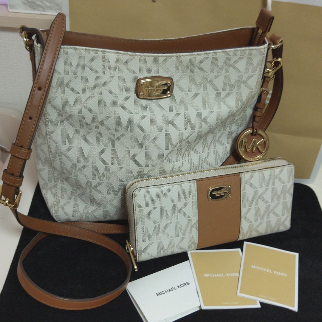 MICHAEL KORS ショルダーバッグ(27540円)&長財布(19980円)セット