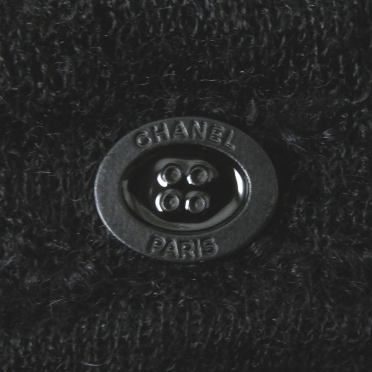 極美品◎正規品 伊製 CHANEL シャネル P42470 レディース ロゴプレート