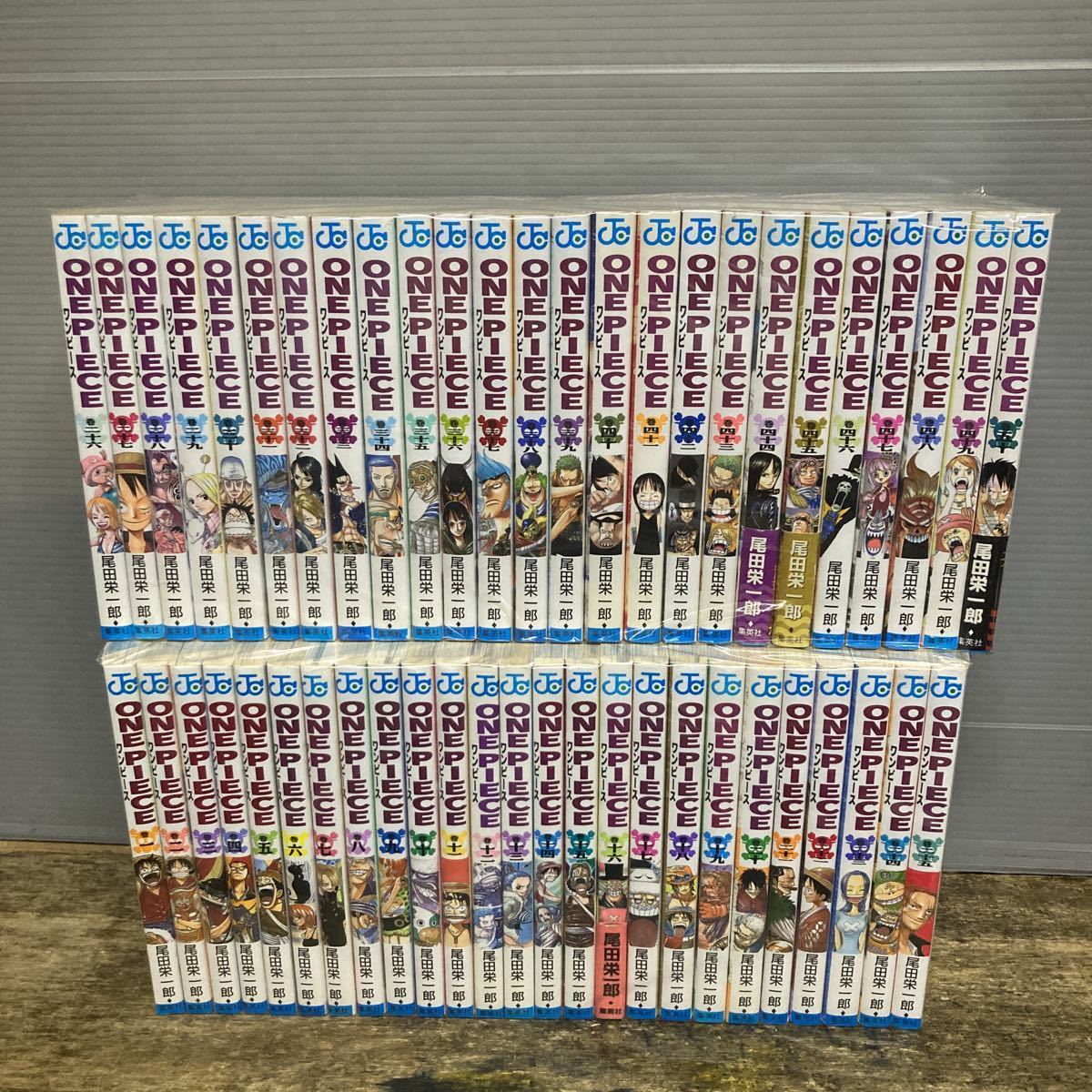 送料込み！ONE PIECE ワンピース　全巻セット　1〜103巻＋関連本3冊_画像3