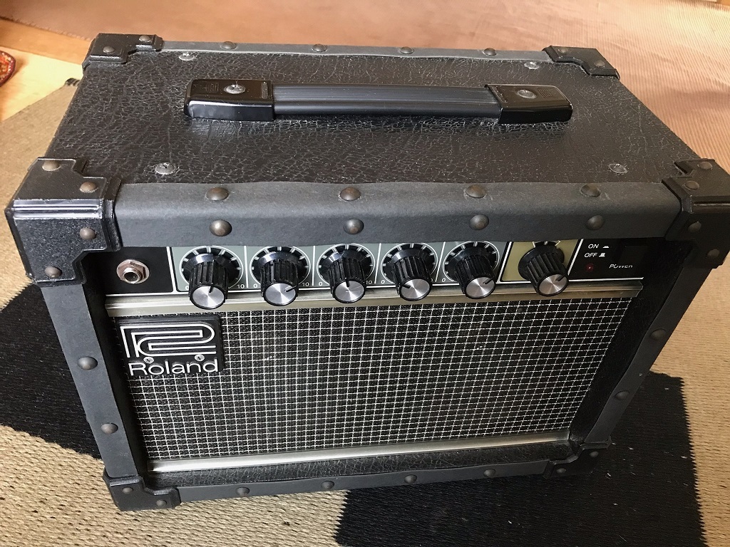 ROLAND Jazz Chorus 20 sariater-hotel.com