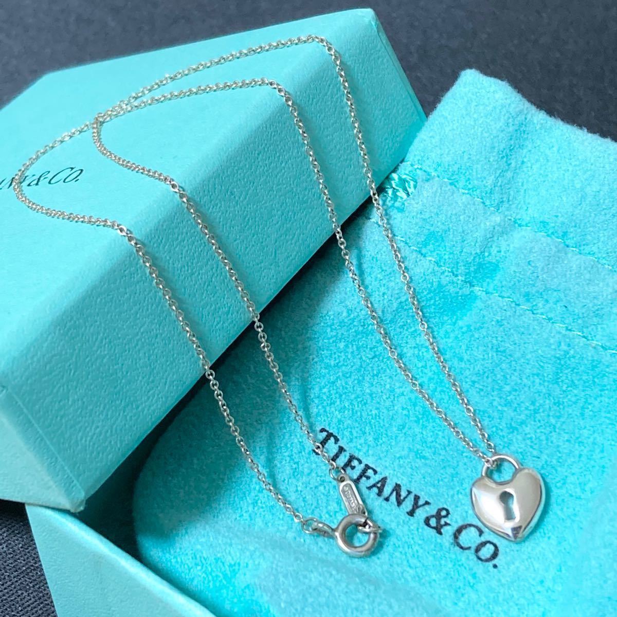 TIFFANY&Co ティファニー ハート 鍵穴 キーロック ネックレス TIFFANY&Co ティファニー ハート 鍵穴 キーロック ネックレス