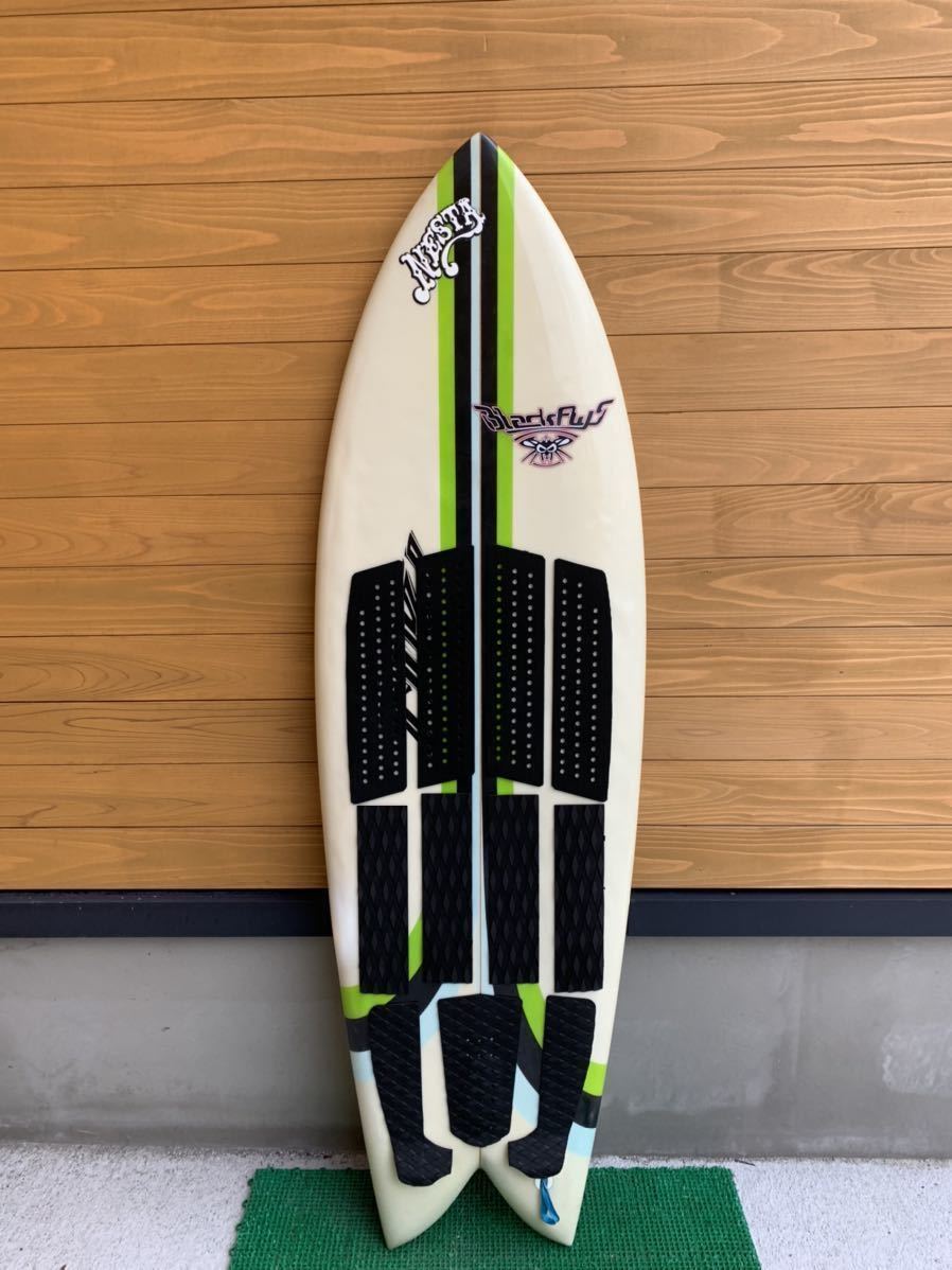 新着 超浮力！超小波用ボード！ツインフィッシュ 5'10”×20×2 9/16