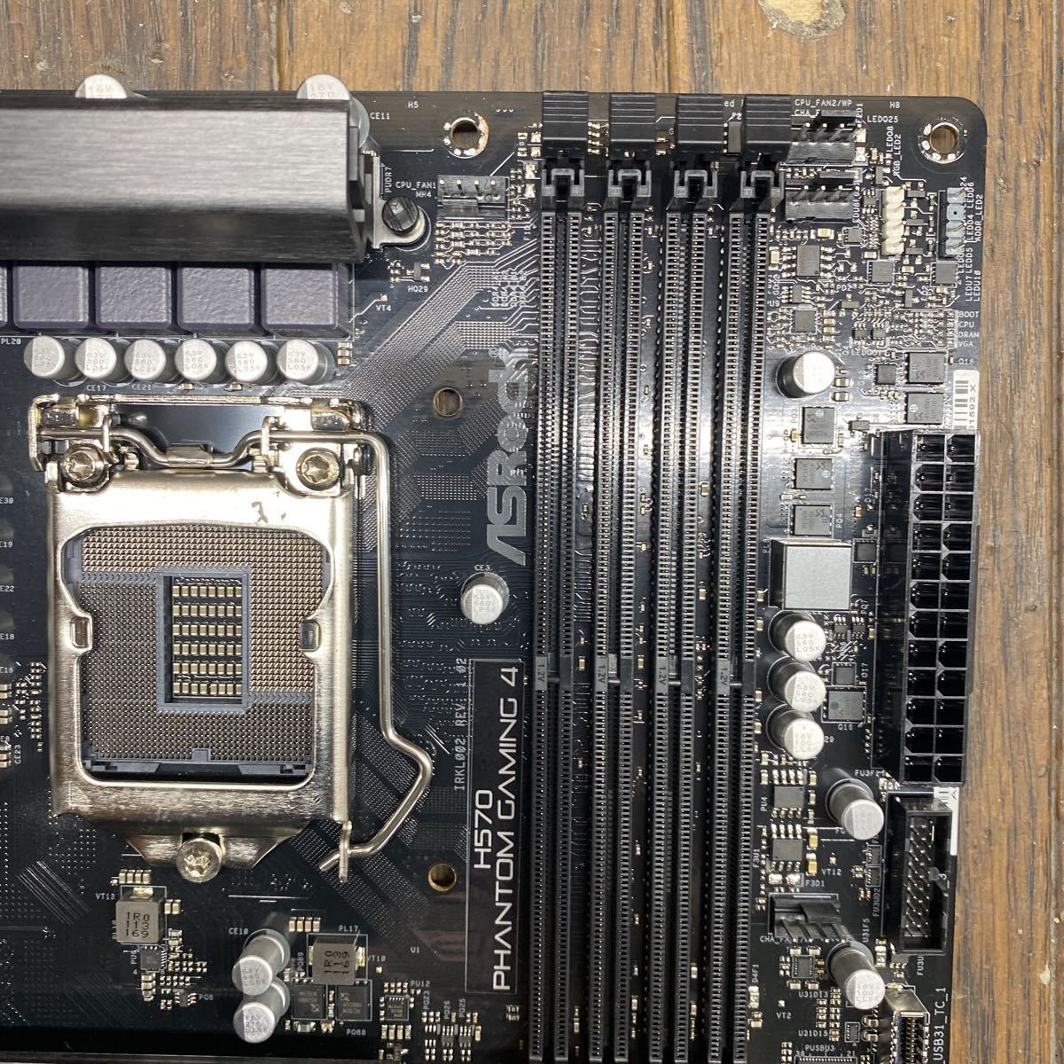 MB-215 激安 マザーボード ASRock H570 PHANTOM GAMING 4 LGA1200 BIOS立ち上がり確認済み ジャンク_画像6