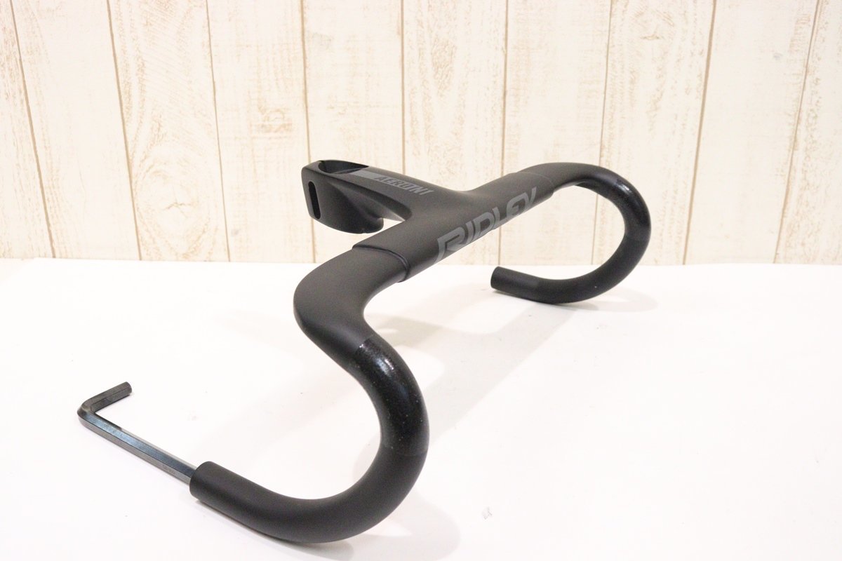 Yahoo!オークション - RIDLEY AERO N1 カーボン一体型ドロップ Yahoo!オークション - RIDLEY AERO N1 カーボン一体型ドロップ