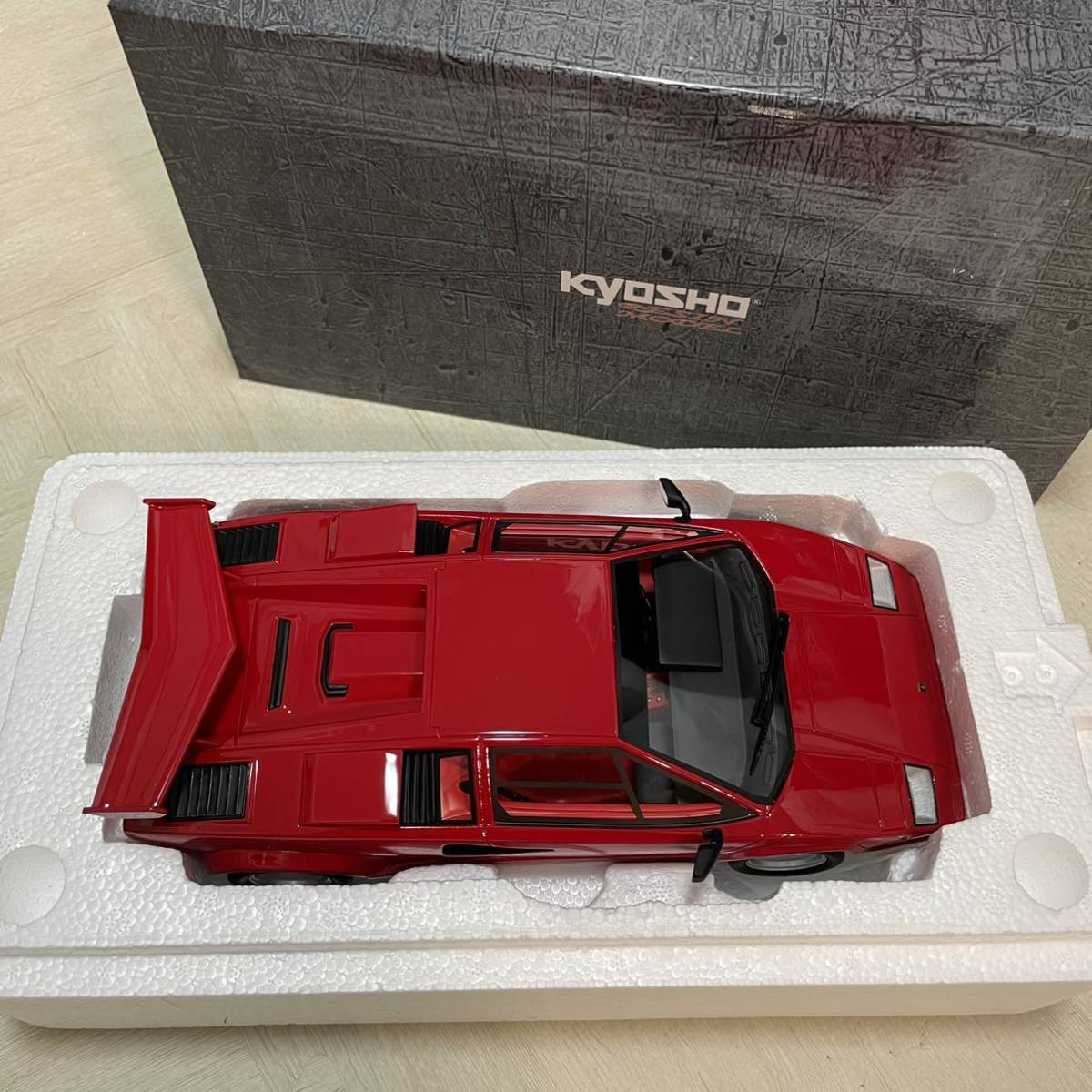 新品 未使用 京商 1/18 ランボルギーニ カウンタック LP5000 クワトロ