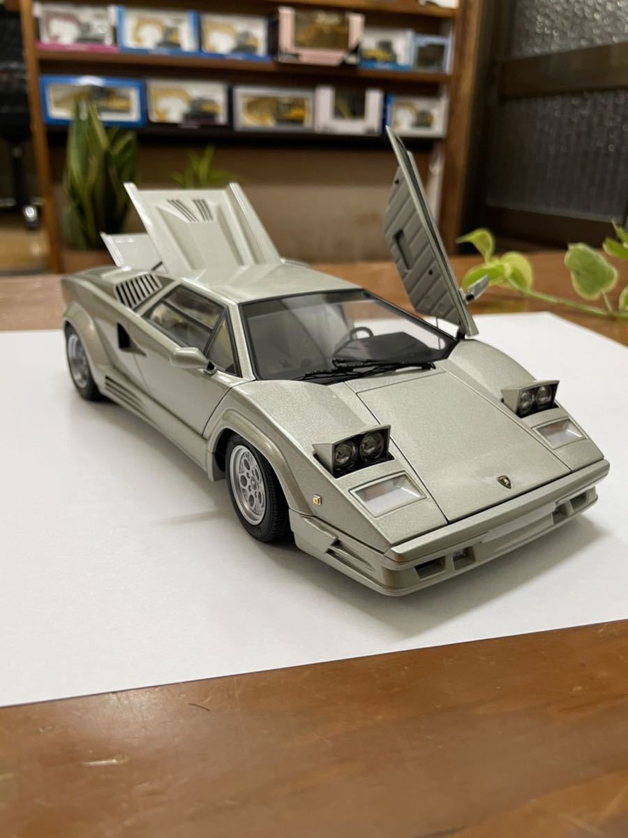 送料無料/即納 1/18 オートアート ランボルギーニ カウンタック 25th
