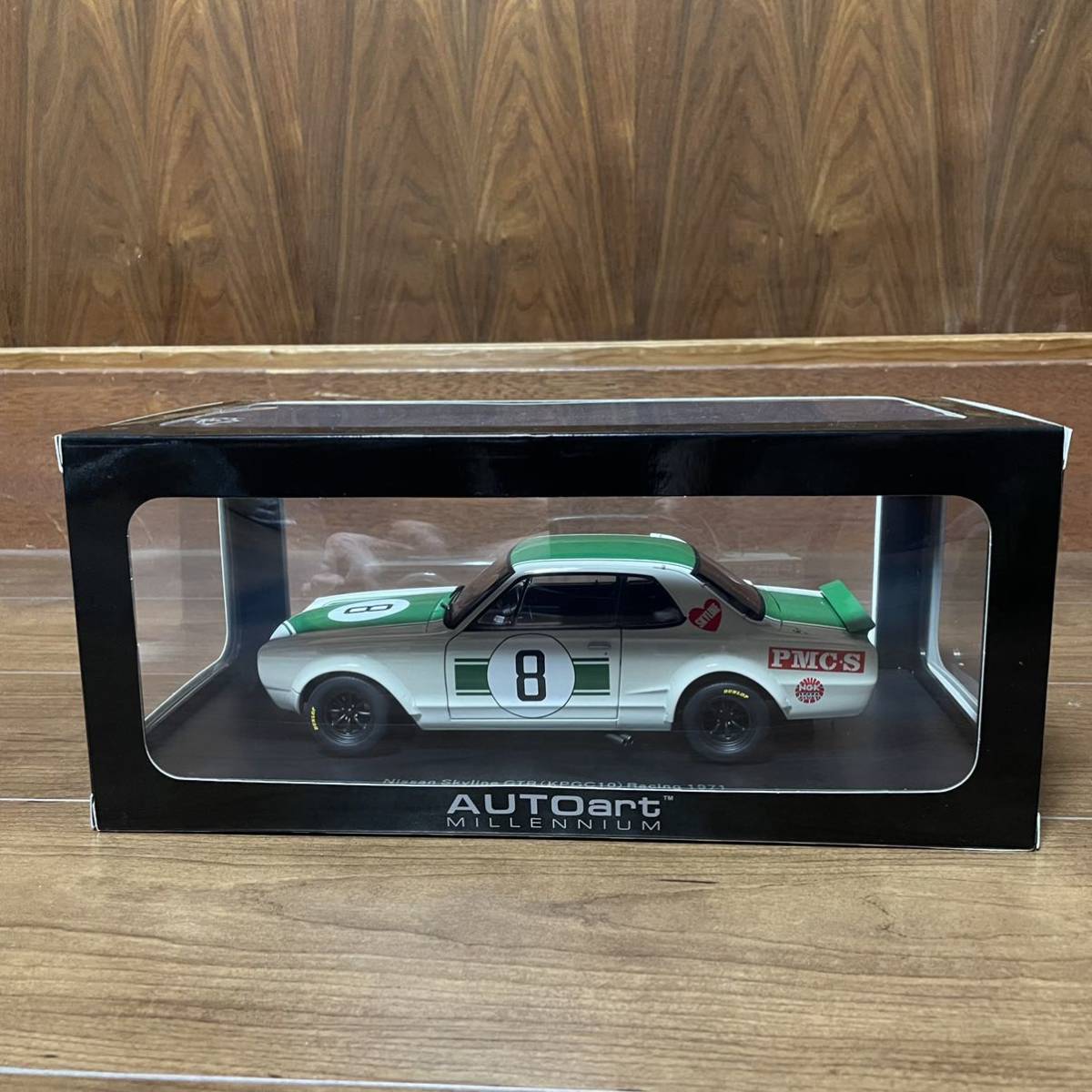 未展示品 オートアート1/18 スカイラインGTR(KPGC10)レーシング1971