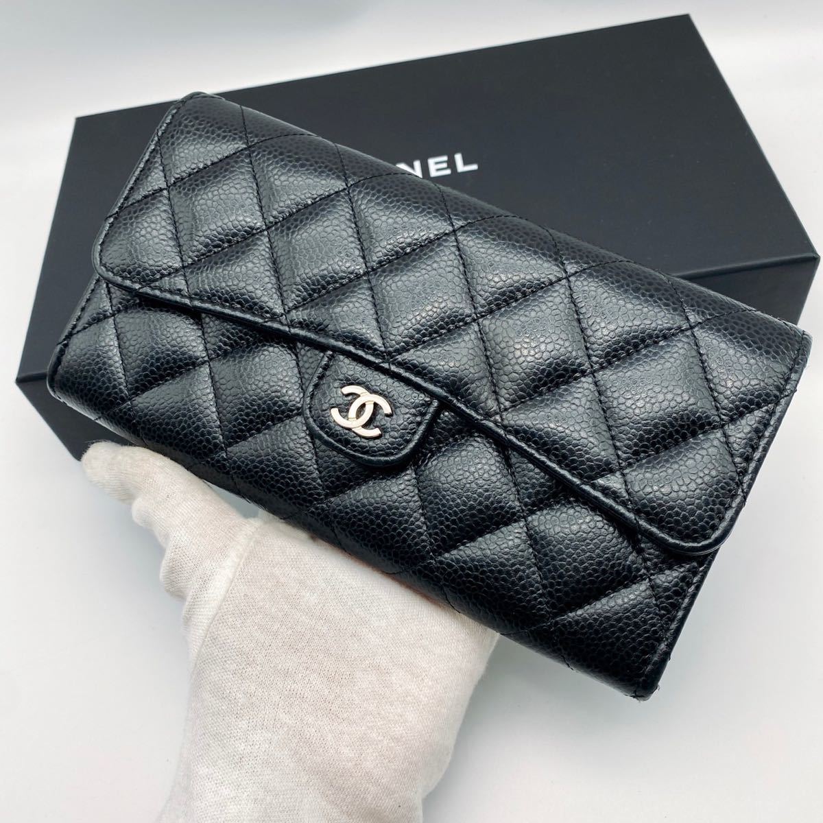 新品同様 CHANEL 二り折り長財布 マトラッセキャビアスキン 長 新品同様 CHANEL 二り折り長財布 マトラッセキャビアスキン 長