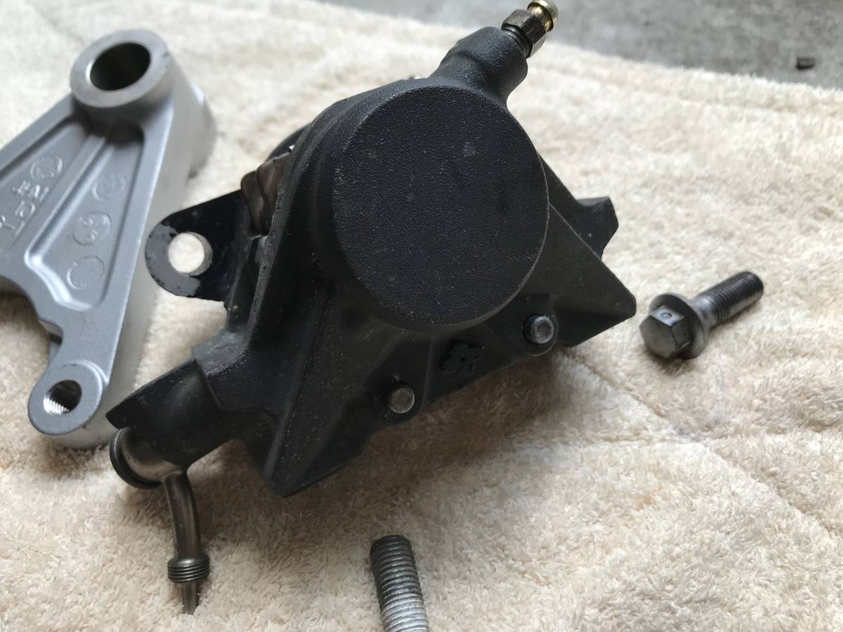 MOSキャリパー アルミピストン(リヤ)YZF-R1(02-03) XJR400 MOSキャリパー アルミピストン(リヤ)YZF-R1(02-03) XJR400