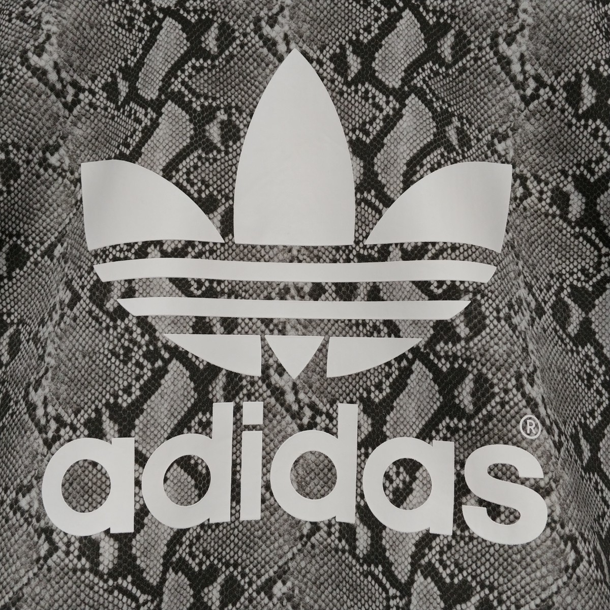 HYKE × adidas originalsハイク アディダスオリジナルス HYKE × adidas originalsハイク アディダスオリジナルス