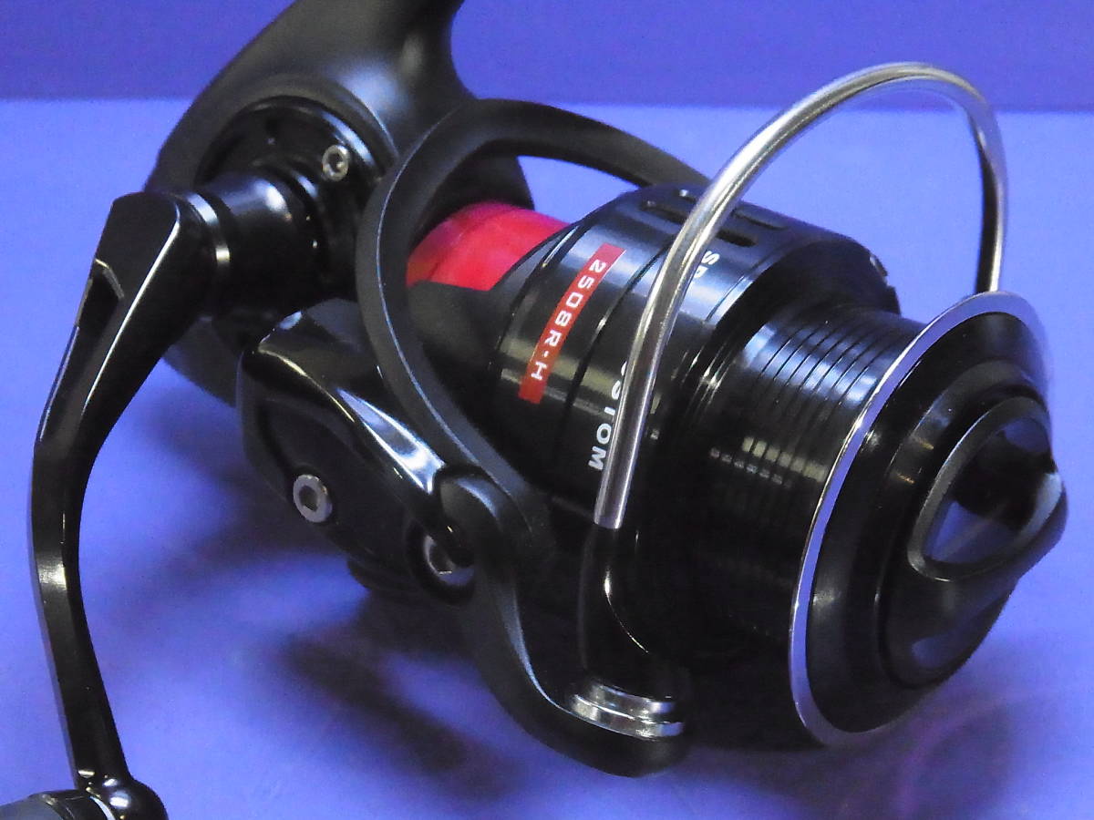 □ 新品♪ □ アピア × SLPワークス □ ベンチュラ 2508R-H スピード