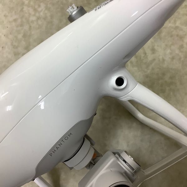 1円～ ジャンク 箱無 dji ドローン PHANTOM 4 本体、送信機、バッテリー 他_画像4