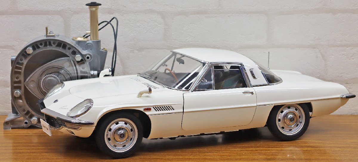 M◎品◎ミニカー『マツダ・コスモスポーツ』 デアゴスティーニ