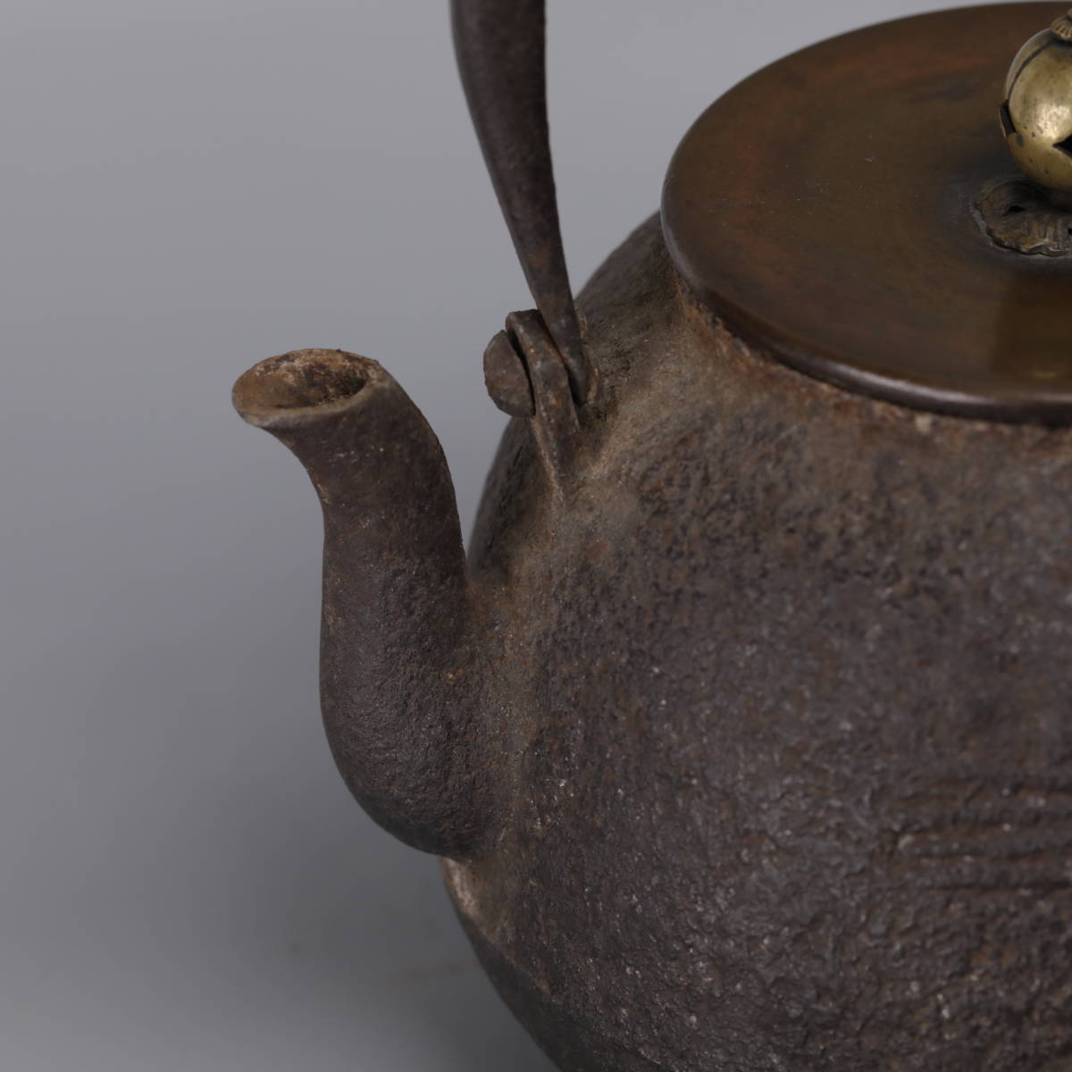 雲美術】鉄瓶 煎茶道具 急須 湯沸 銅蓋 箱付 茶注 骨董品 古美術