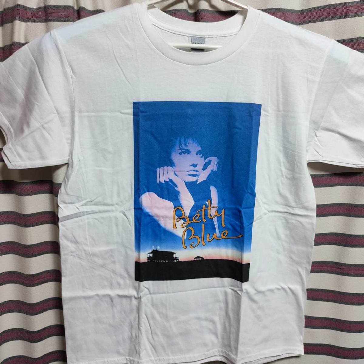 『ベティブルー 愛と激情の日々』Tシャツ (M サイズ) 送料無料/新品★レア 名画 映画★37°2 le matin:Betty Blue