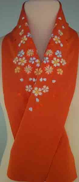 1242　カラー刺繍半衿　朱赤地　桜　◎素敵は半襟でお着物をお楽しみ下さい_画像3