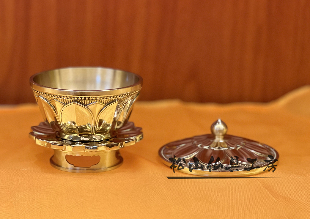松山仏具工房出品」密教法具 一面器 真鍮製 鋤彫仕様 大々 松山仏具工房出品」密教法具 一面器 真鍮製 鋤彫仕様 大々