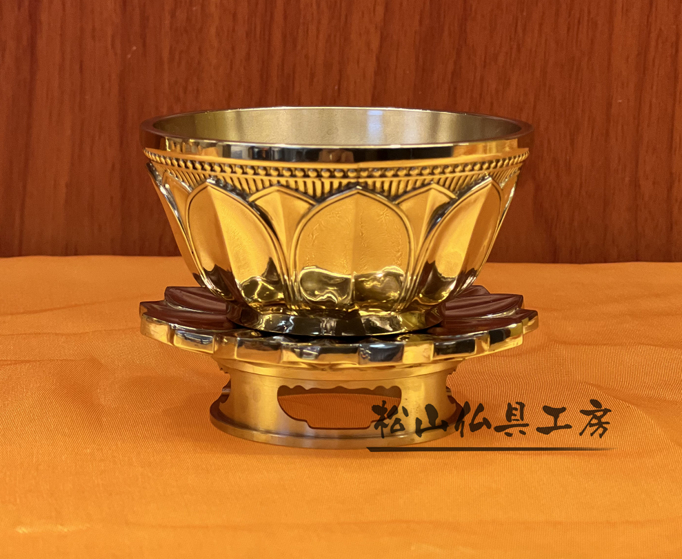 松山仏具工房出品」密教法具 一面器 真鍮製 鋤彫仕様 大々 松山仏具工房出品」密教法具 一面器 真鍮製 鋤彫仕様 大々
