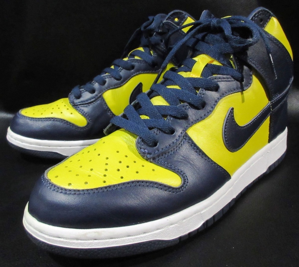 ナイキ ダンク ハイ ミシガン バーシティメイズ ミッドナイトネイビー CZ8149-700 NIKE DUNK HI SP MICHIGAN VARSITY MAIZE スニーカーの画像1