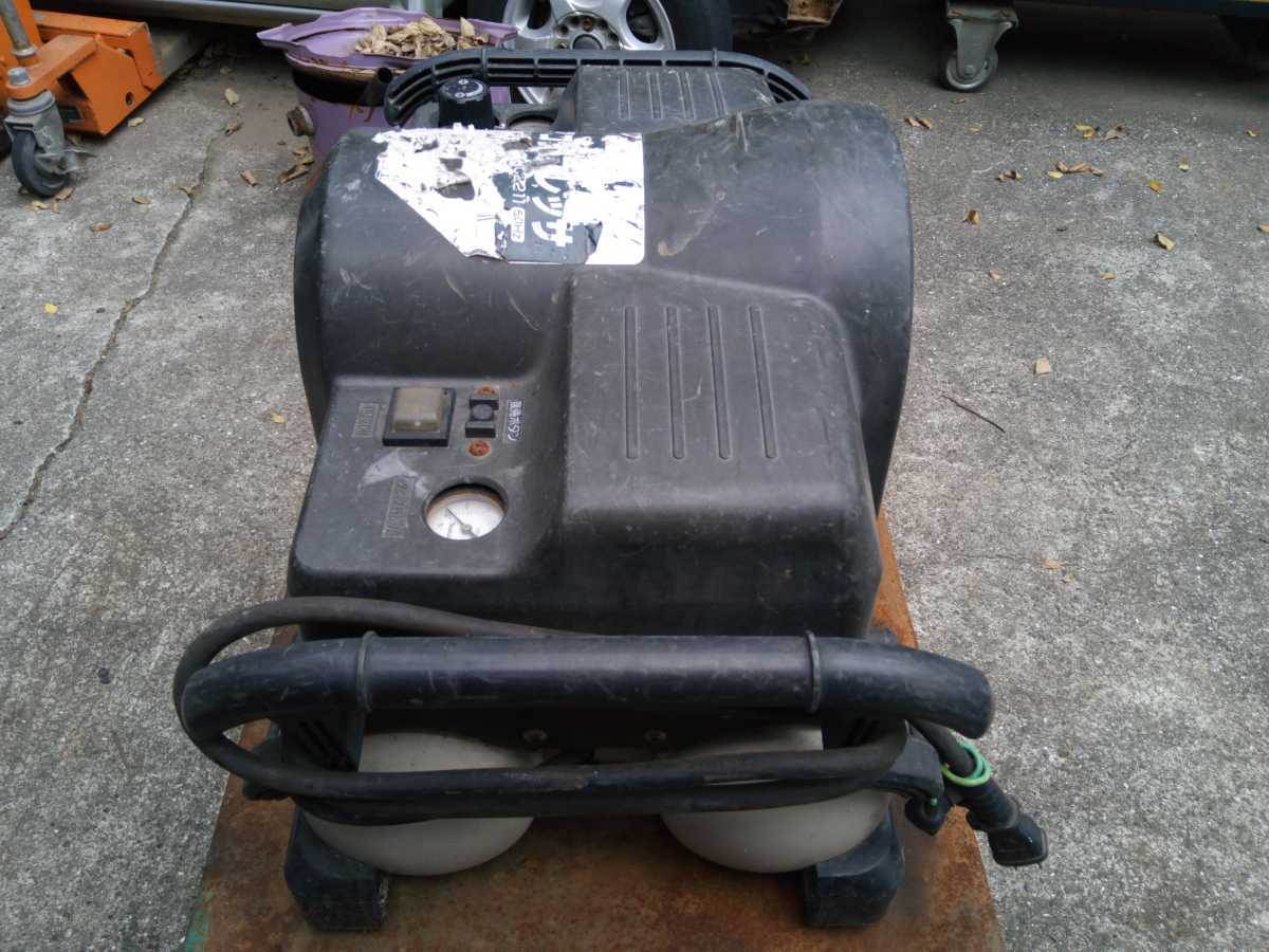 ☆マキタ 100V/50Hz 常圧コンプレッサー AC2211 中古良品作動品 ☆マキタ 100V/50Hz 常圧コンプレッサー AC2211 中古良品作動品
