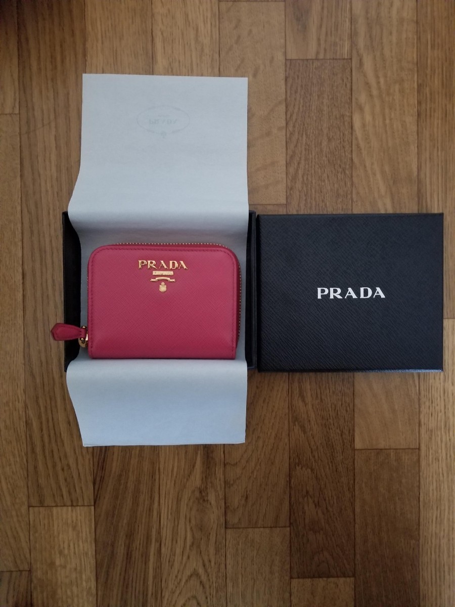 送料無料・選べる4個セット 未使用 プラダ PRADA小銭入れ コインケース