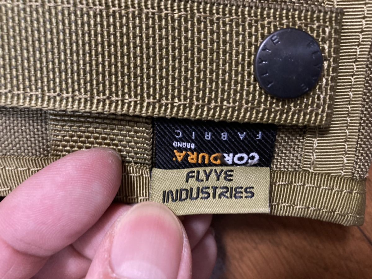 新品 FLYYE RAV MBITR ラジオポーチ レプリカ 無線機 ナイロン カーキ タン PRC-148 ミリタリー 装備 サバゲーの画像3