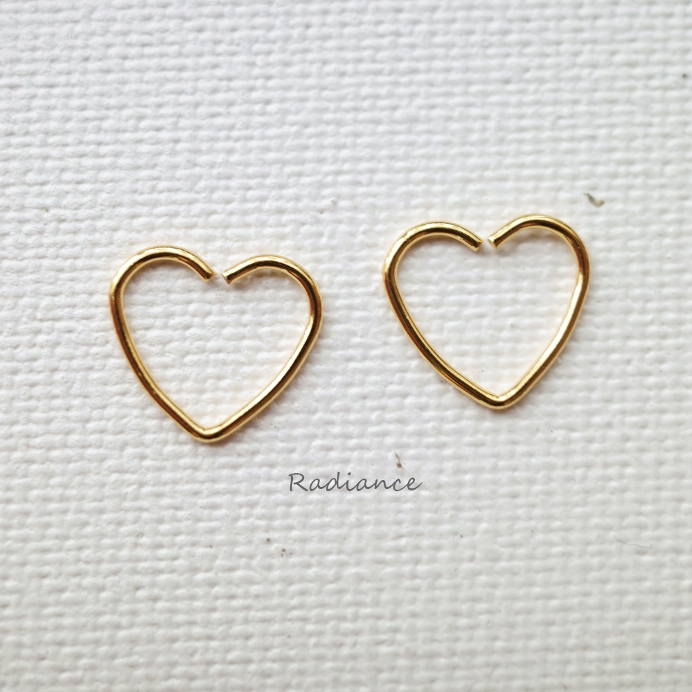 * Heart type connection * brass material * Gold * hand made material * accessory *