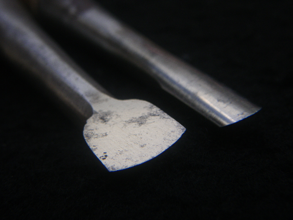 錆多 古鑿 二本 奴 月平四分 裏丸二分五厘 錆多 古鑿 二本 奴 月平四分 裏丸二分五厘
