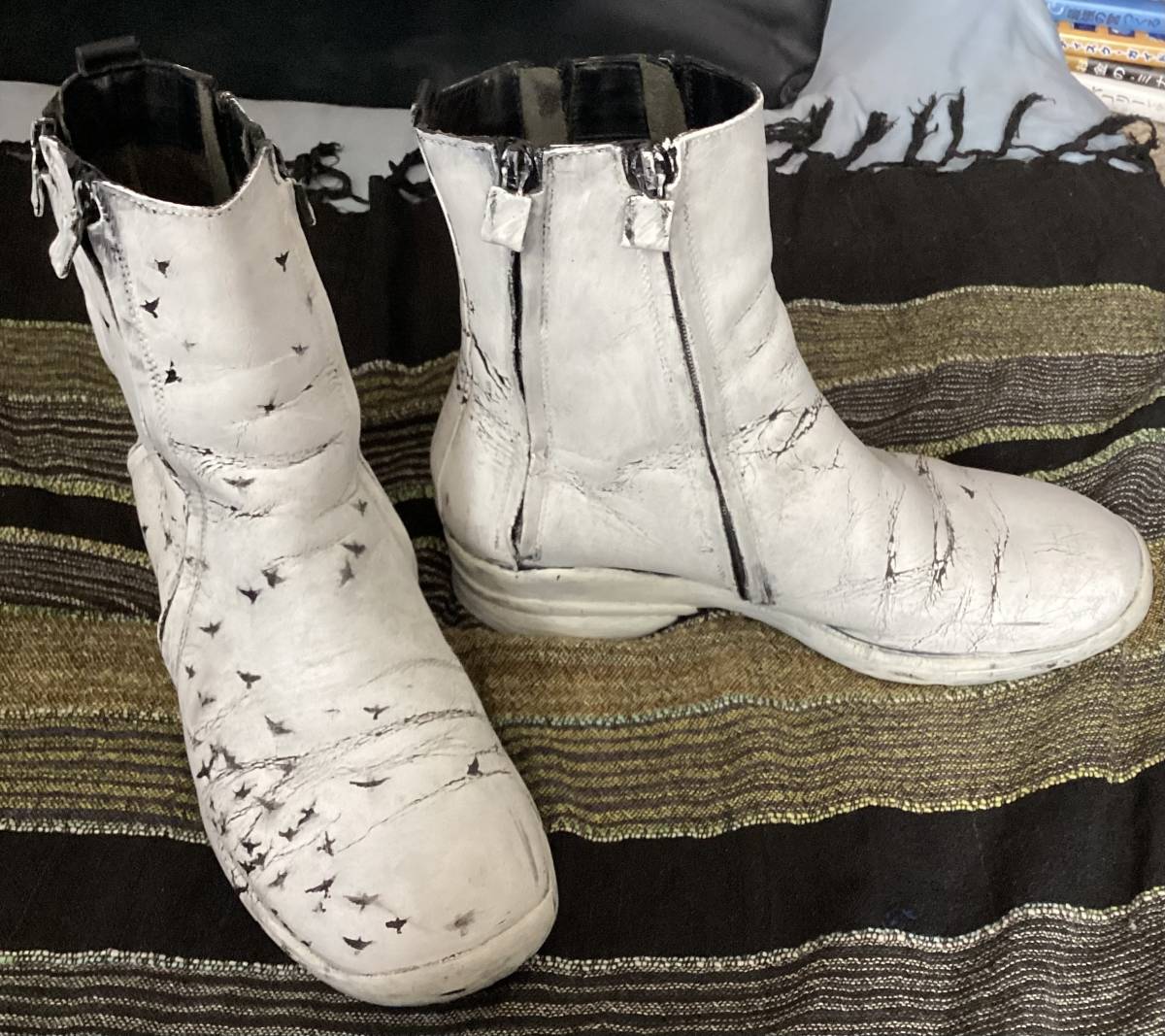 希少　コスチューム　ナショナル　白　 ブーツ　ペイント　カスタム　 costume national homme white paint boots_画像1