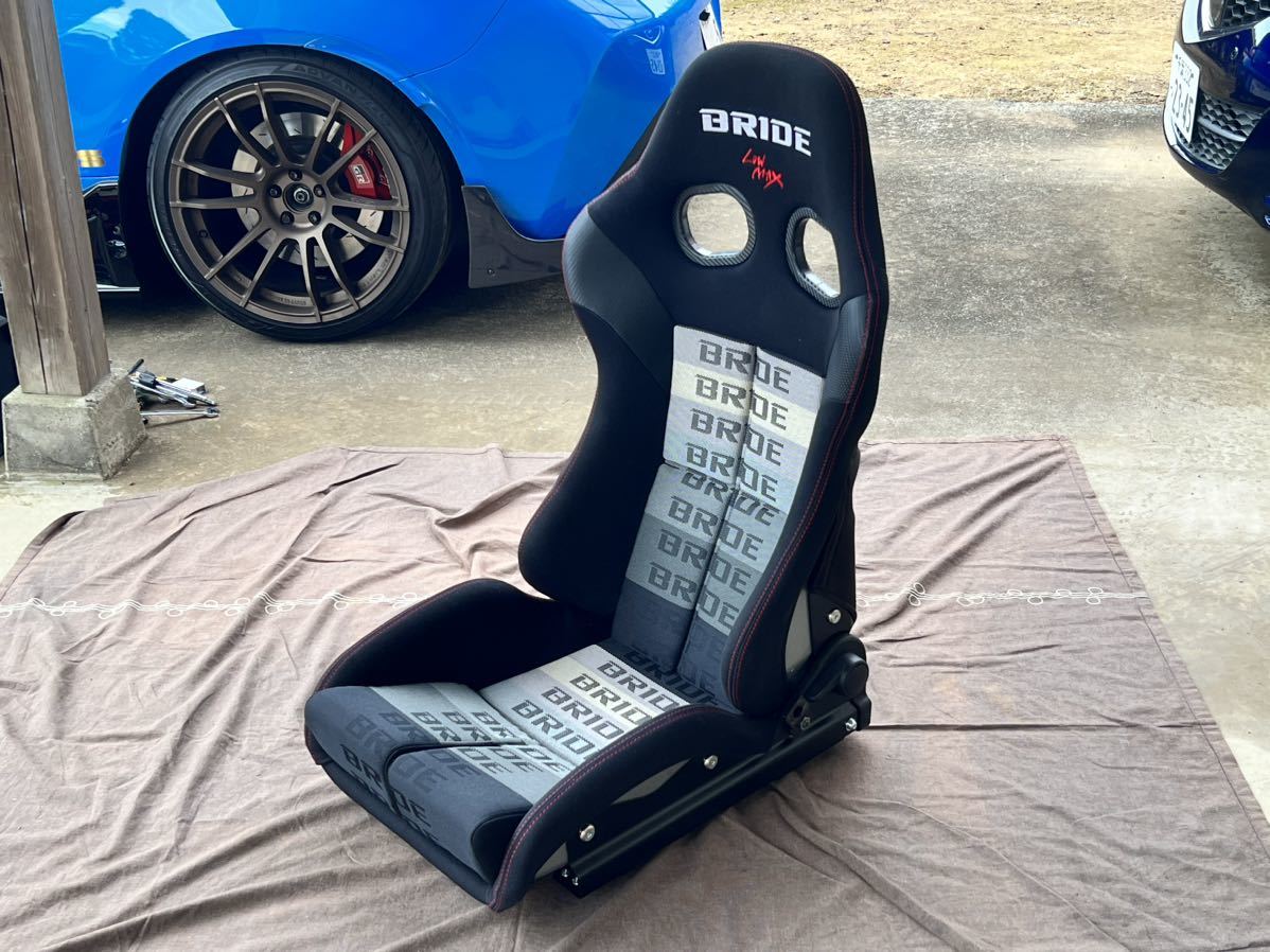 美品!】ブリッド ストラディア3 FRP グラデーション セミバケ BRIDE