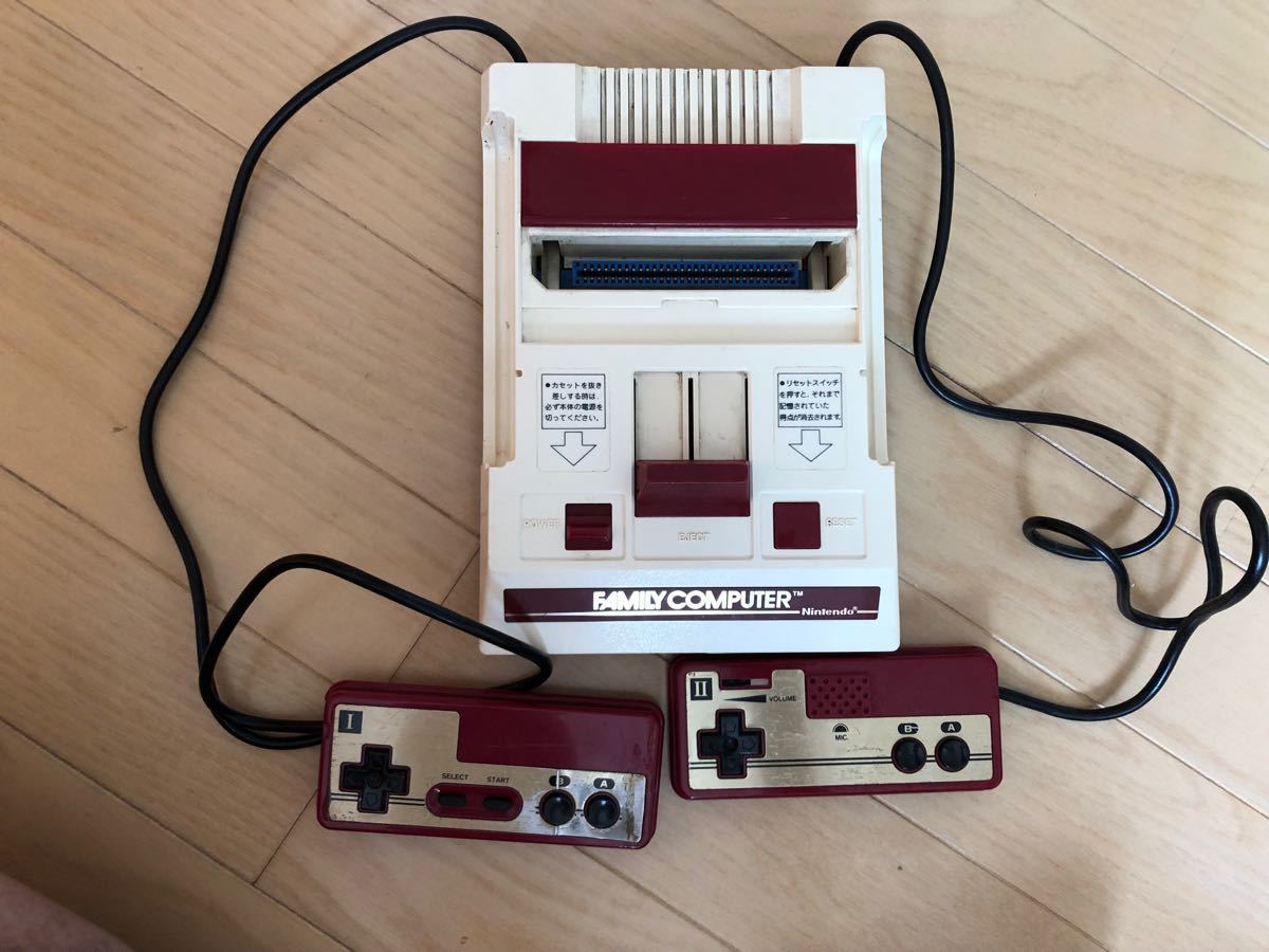 Nintendo HVC-001 初代ファミコン(丸ボタン)|Yahoo!フリマ Nintendo HVC-001 初代ファミコン(丸ボタン)|Yahoo!フリマ
