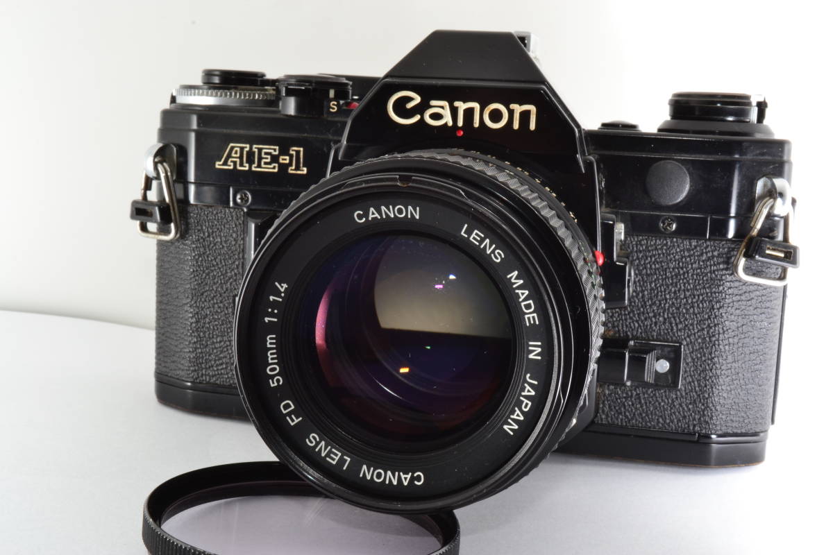 ☆実用美品☆ キヤノン CANON AE-1 ブラック + NEW FD 50mm F1.4 #6542