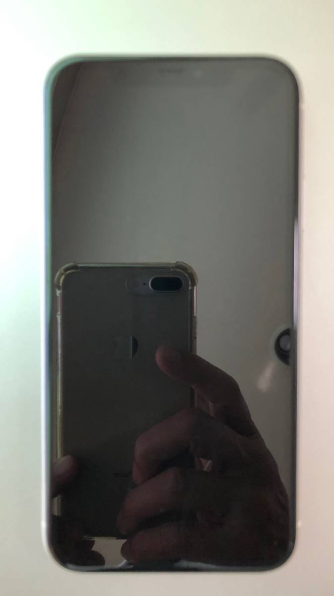 iPhone 11 256GB SoftBank ホワイト 本体のみ Simロック未解除