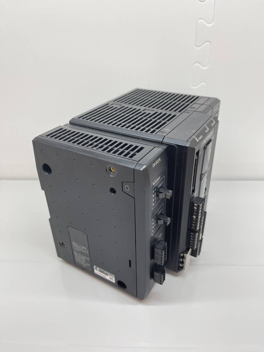 XG-8700L KEYENCE ラインスキャンカメラ Line Scan シリーズ マルチカメラ画像システム/ラインスキャンカメラ対応コントローラ