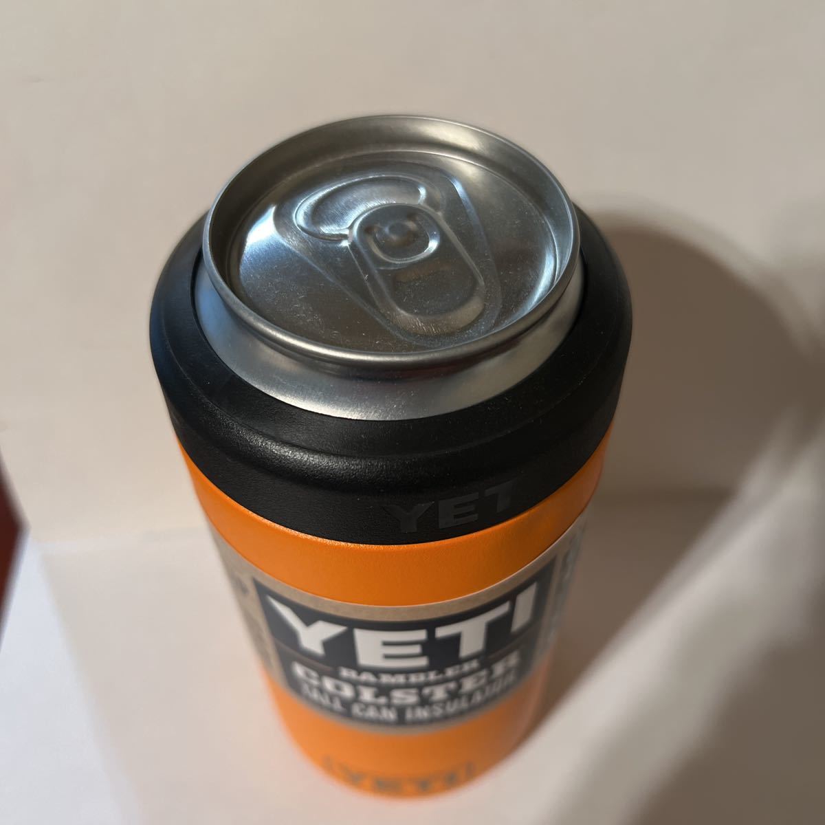 YETI イエティ ランブラー 16オンス　トール缶ホルダー　タンブラー　マイボトル アウトドア　キャンプ用品　オレンジ_画像2