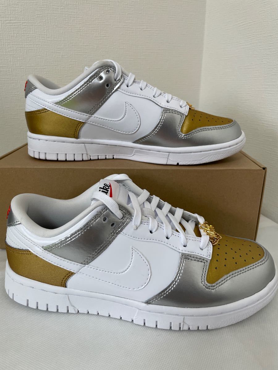 中古美品】NIKE DUNK LOW ナイキ ダンク ロー ホワイト/ゴールド ...