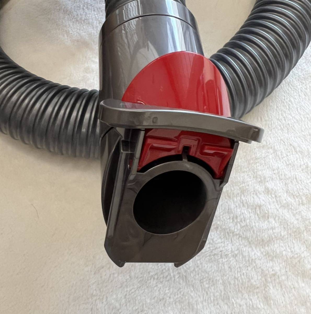 Dyson V4 Digital CY29用部品 ハンドルホースのみ 新品|Yahoo Dyson V4 Digital CY29用部品 ハンドルホースのみ 新品|Yahoo