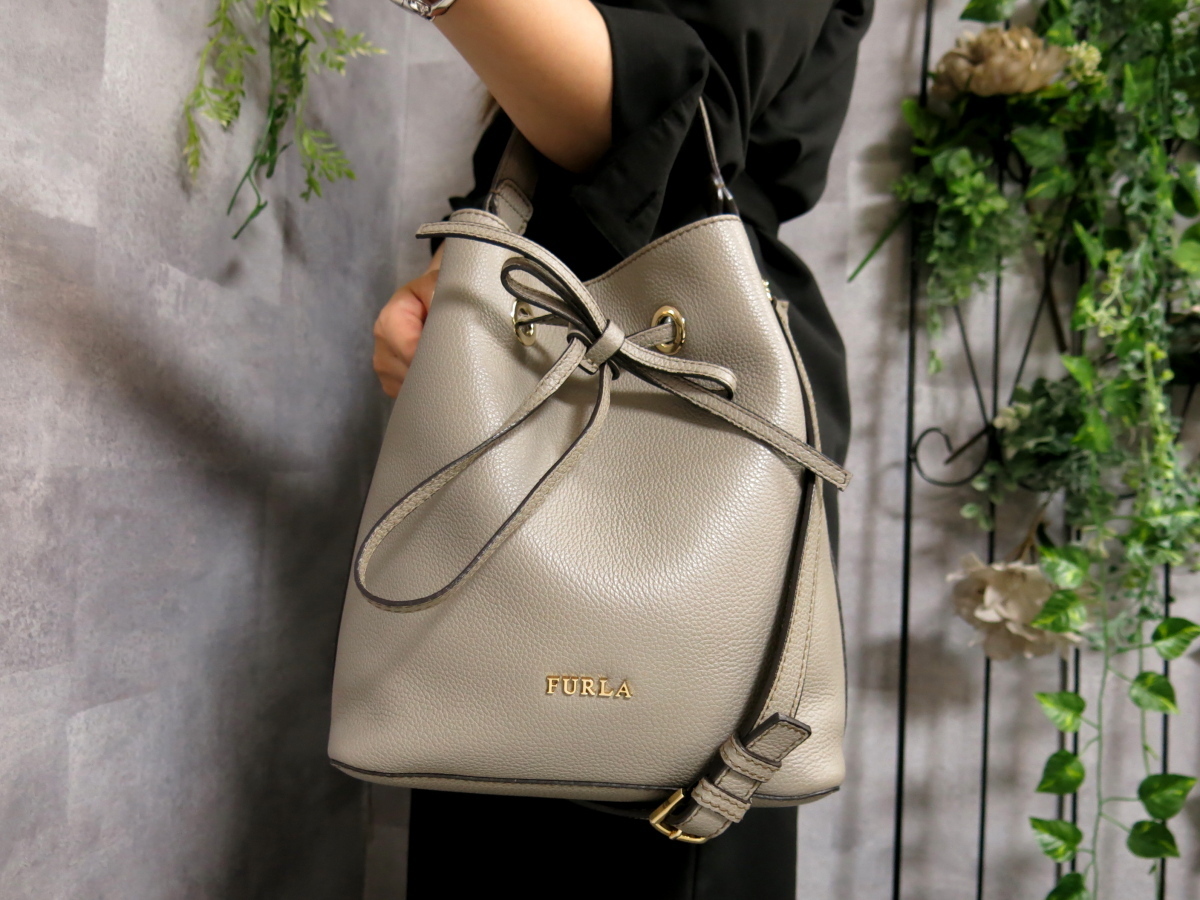 FURLA フルラ コスタンザ 2way ショルダーバッグ 巾着-