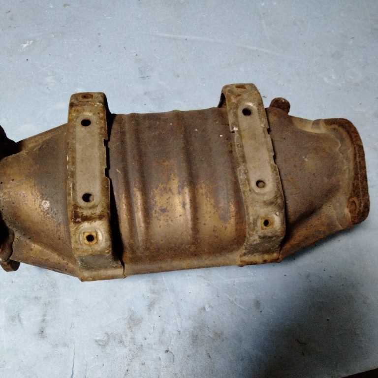 S13シルビア S15シルビア 日産純正 触媒 ローレル シルビア セフィーロ