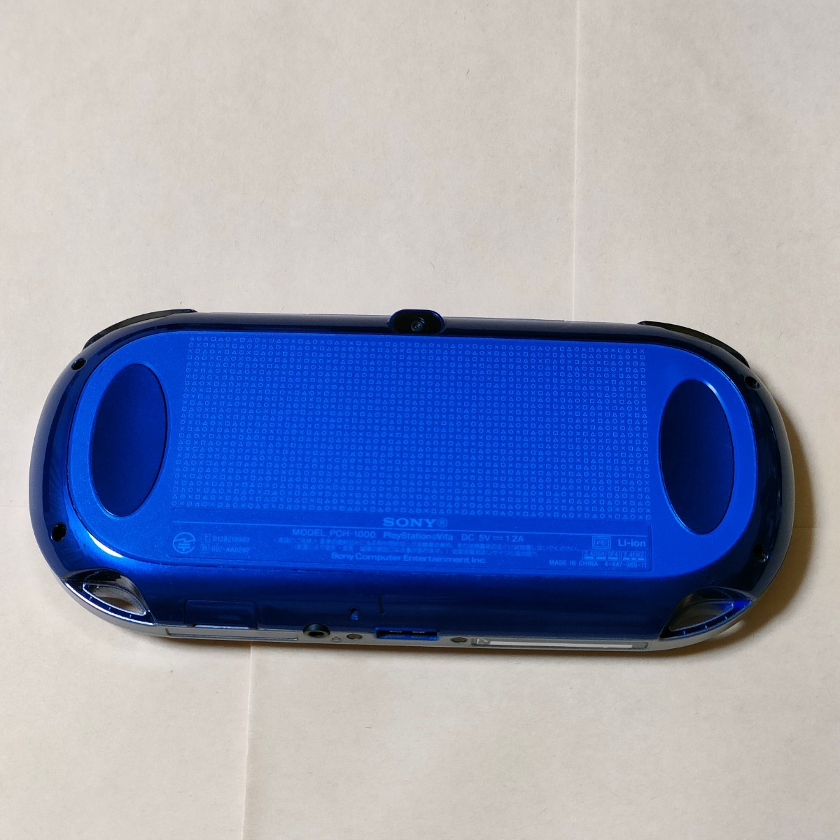 PlayStation Vita 本体のみ Wi-Fiモデル サファイア・ブルー PCH-1000