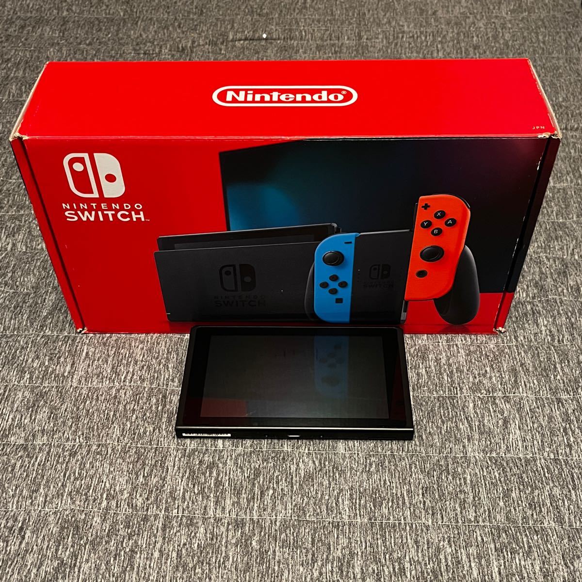 Nintendo Switch 新型 バッテリー拡張モデル　本体のみ　2019年製　箱付き　ニンテンドースイッチ