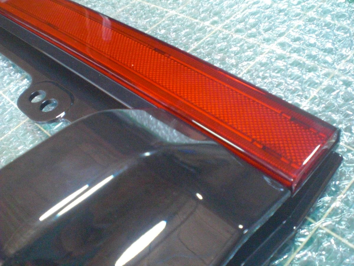 ☆AE86 後期 3ドア トレノ リア ガーニッシュ 新品 未使用品☆ | www
