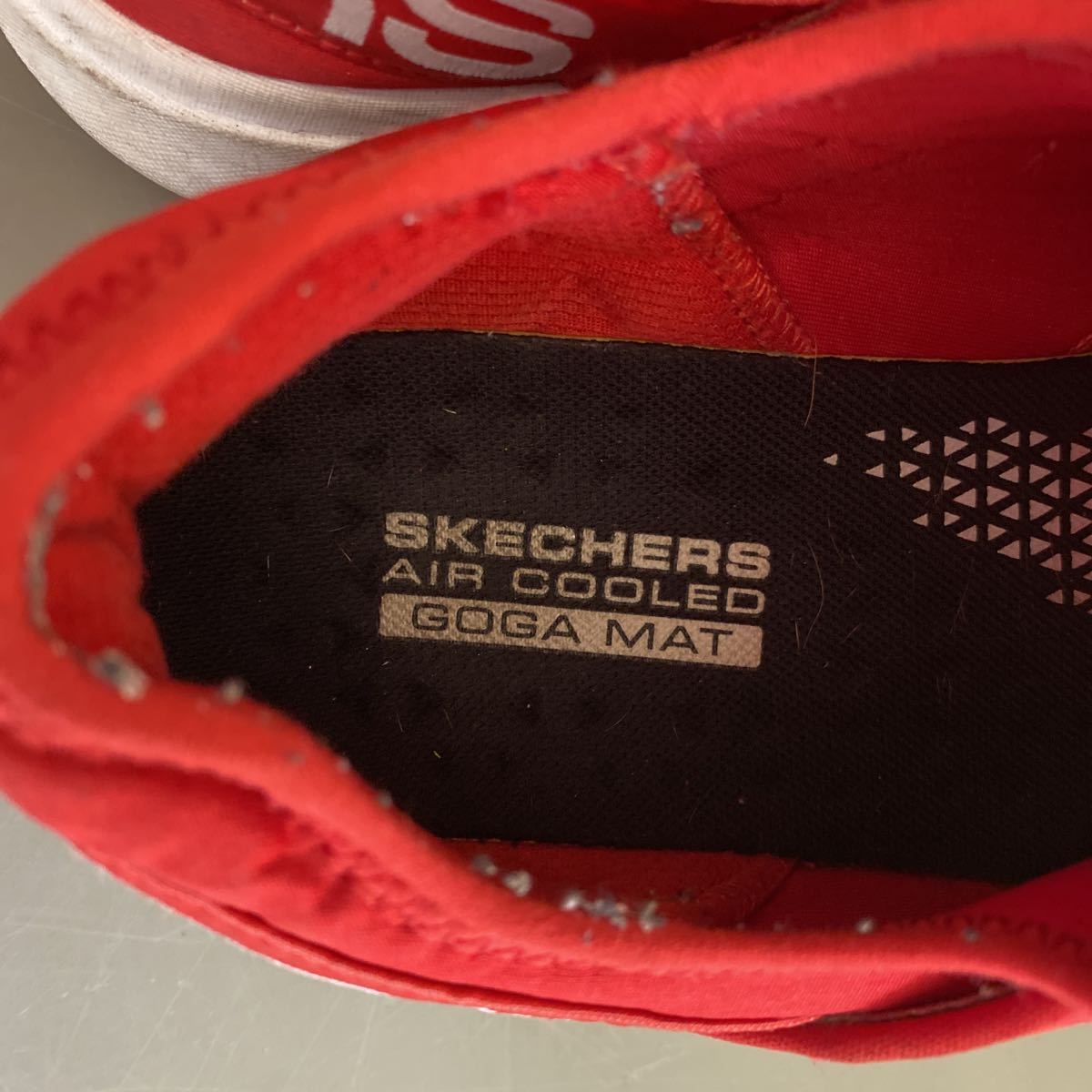 SKECHERS スケッチャーズ スニーカー レッド AIR COOLED GOGA MAT 25.5