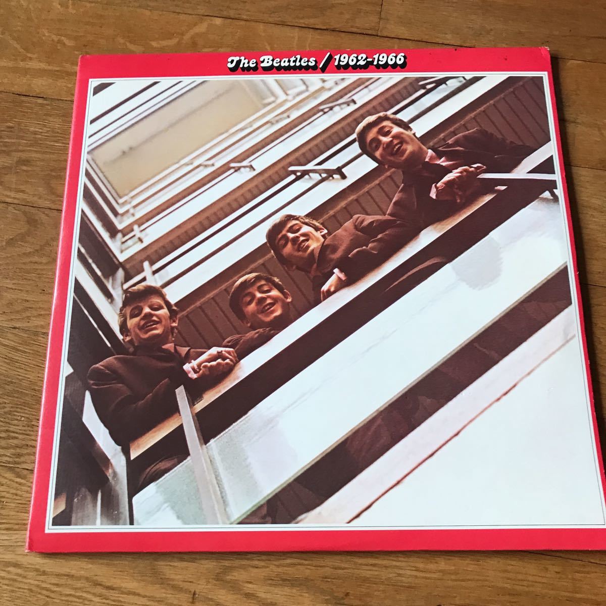 THE BEATLES ザ・ビートルズ 赤盤 レコード　アメリカ盤　us_画像1