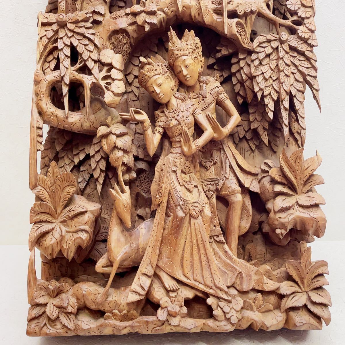 品 インドネシア バリ島 古木彫刻 木彫りのレリーフ ラーマ＆シータ 
