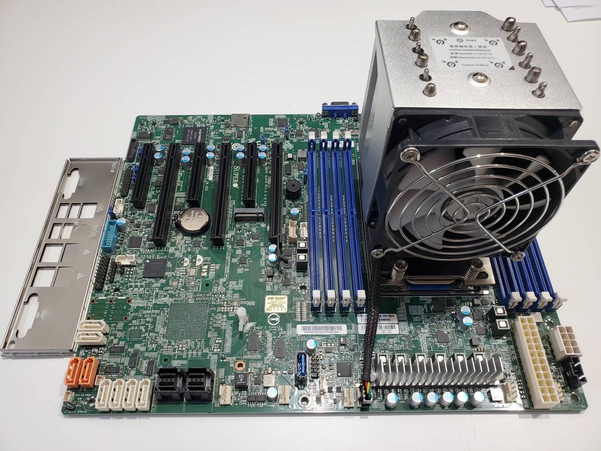 Supermicro H11SSL-i Socket SP3 + AMD EPYC 7551P CPU 32コア64